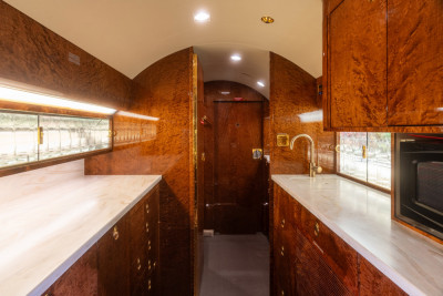 2001 Gulfstream G-V: Aft Galley