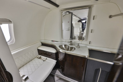 2005 Bombardier Learjet 45XR: 