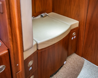 2010 Bombardier Challenger 300: 