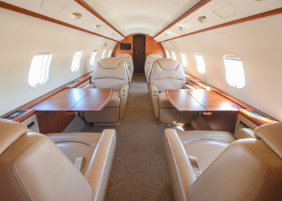 2010 Bombardier Challenger 300: 