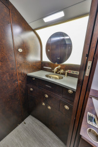 2005 Bombardier Challenger 300: 