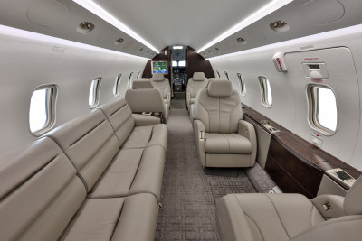 2005 Bombardier Challenger 300: 
