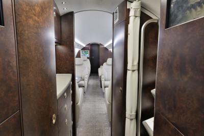 2005 Bombardier Challenger 300: 