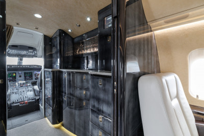 2010 Bombardier Challenger 605: 