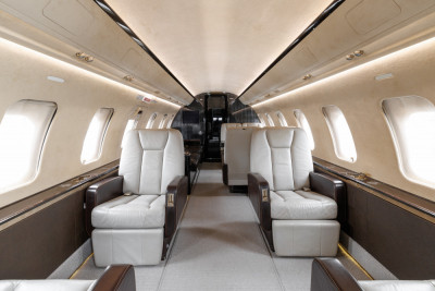 2010 Bombardier Challenger 605: 