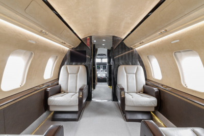 2010 Bombardier Challenger 605: 