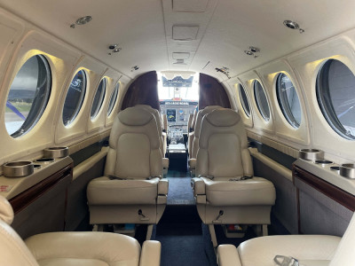2004 Beechcraft King Air B200: 