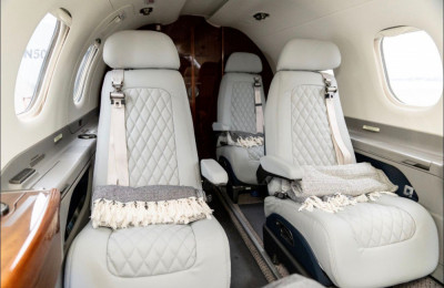 2012 Embraer Phenom 300: 