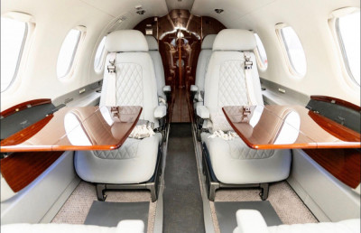2012 Embraer Phenom 300: 