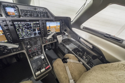 2015 Embraer Phenom 100E: 