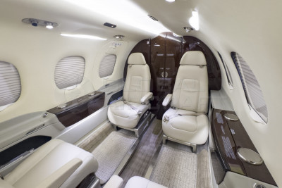 2015 Embraer Phenom 100E: 