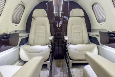 2015 Embraer Phenom 100E: 