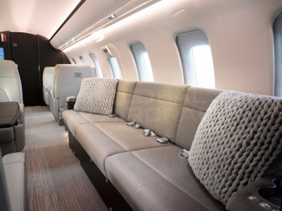 2010 Bombardier Challenger 605: 