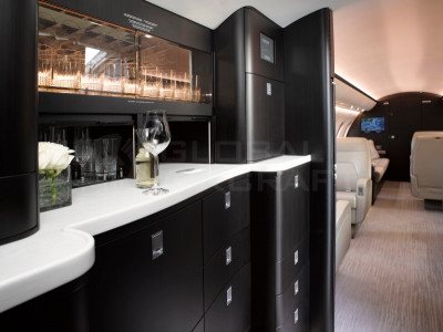 2010 Bombardier Challenger 605: 