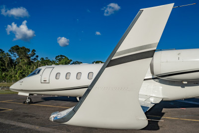 2006 Bombardier Learjet 60SE: 