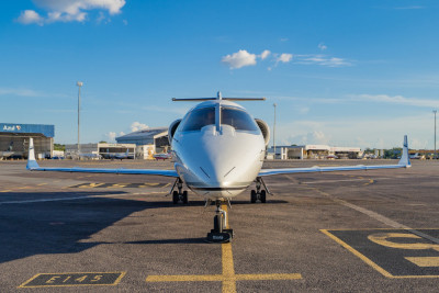 2006 Bombardier Learjet 60SE: 