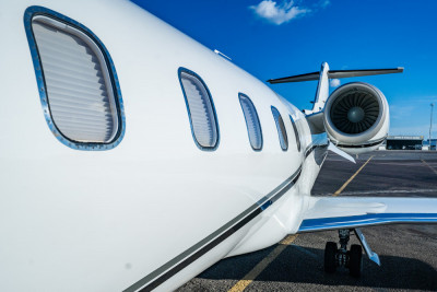 2006 Bombardier Learjet 60SE: 