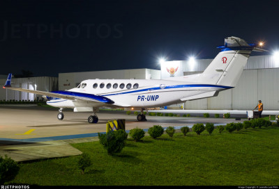 1999 Beechcraft King Air 350: 