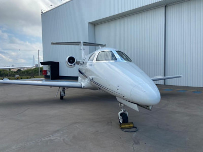 2011 Embraer Phenom 100: 