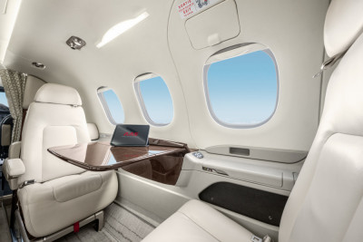 2015 Embraer Phenom 100E: 