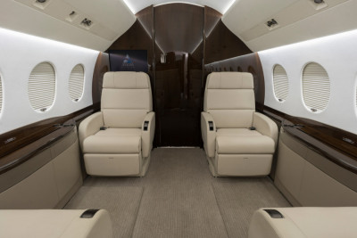 2021 Dassault Falcon 2000LXS: Forward Cabin Forward View