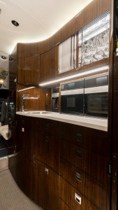 2021 Dassault Falcon 2000LXS: Galley