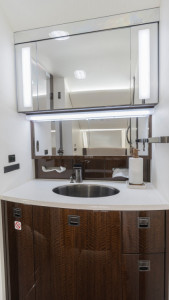 2021 Dassault Falcon 2000LXS: Lavatory Vanity