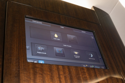 2021 Dassault Falcon 2000LXS: Cabin Master Control Touchscreen