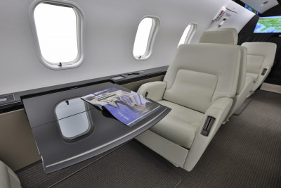 2010 Bombardier Challenger 300: 