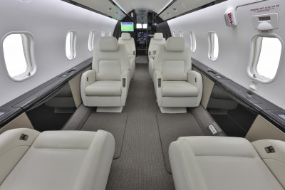2010 Bombardier Challenger 300: 