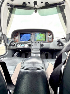 2008 Cirrus SR22: 