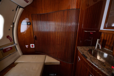 2003 Bombardier Learjet 60SE: 