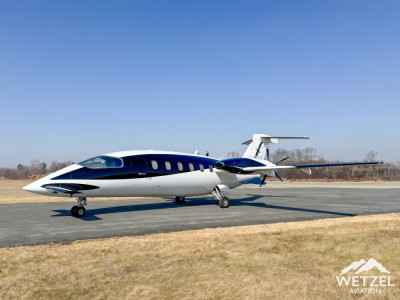 2010 Piaggio Avanti II: 