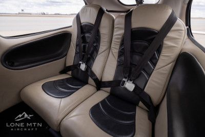 2005 Cirrus SR22 G2: 