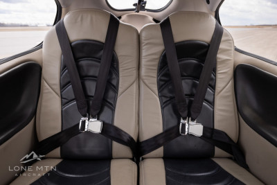 2005 Cirrus SR22 G2: 