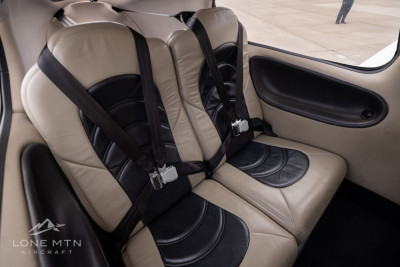 2005 Cirrus SR22 G2: 