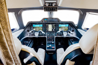 2016 Embraer Phenom 100E: 
