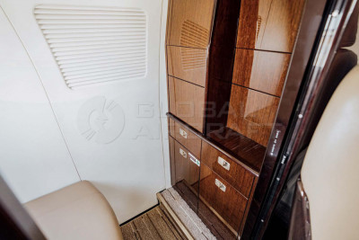 2016 Embraer Phenom 100E: 