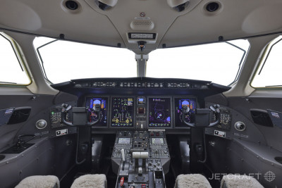 2012 Bombardier Challenger 300: 