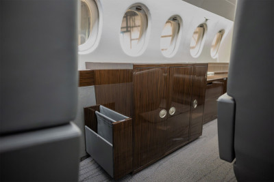 1989 Dassault Falcon 900B: 