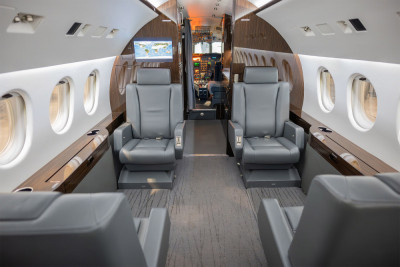 1989 Dassault Falcon 900B: 