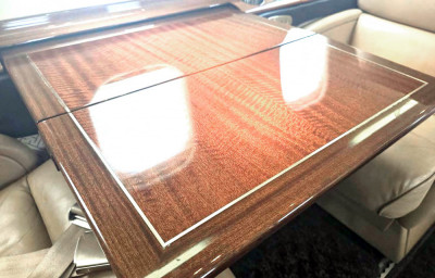 2007 Bombardier Learjet 60SE: 