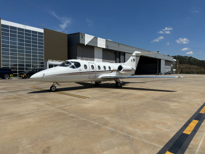 2006 Hawker 400XP: 