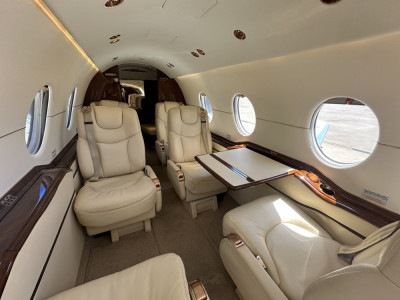 2006 Hawker 400XP: 