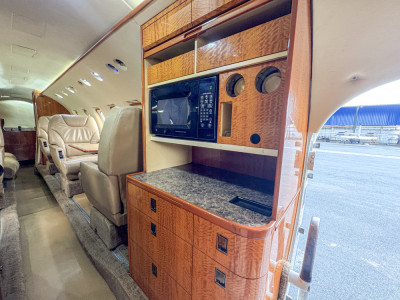 1990 Hawker 800A: 