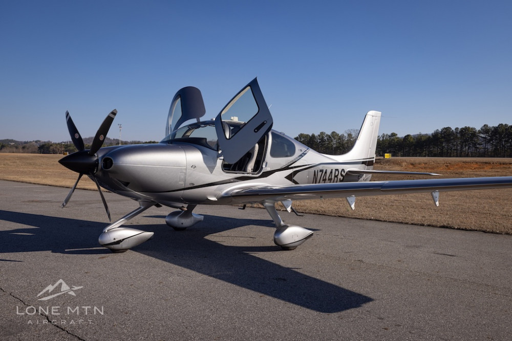 photo of 2025 Cirrus SR22TG7+
