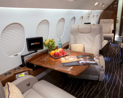 2006 Dassault Falcon 2000LX: 