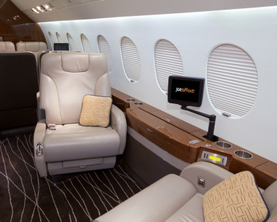 2006 Dassault Falcon 2000LX: 