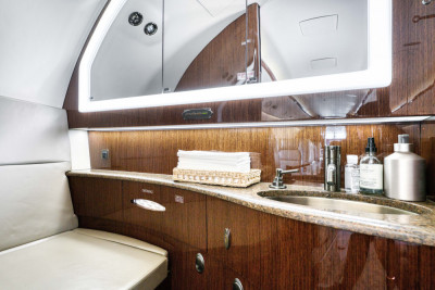 2009 Gulfstream G200: 