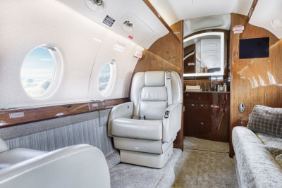 2009 Gulfstream G200: 